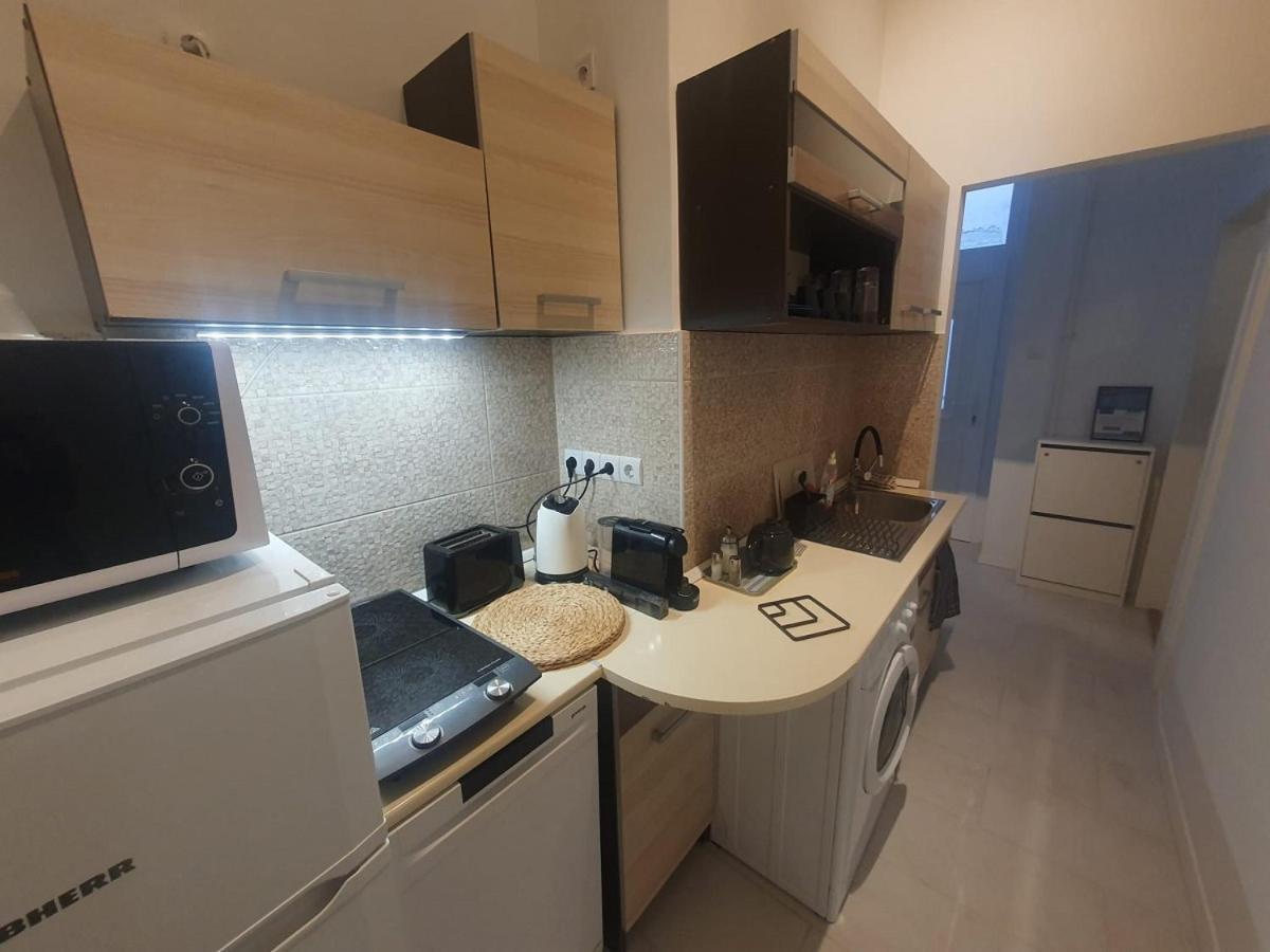 Petofi Apartment With Air Condition Budapest Bagian luar foto