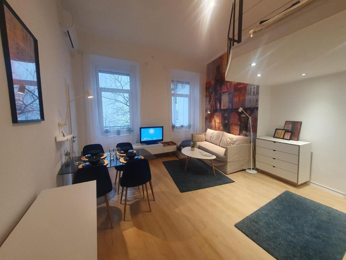 Petofi Apartment With Air Condition Budapest Bagian luar foto