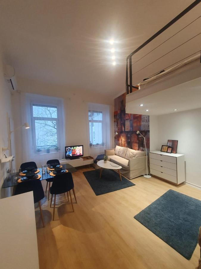 Petofi Apartment With Air Condition Budapest Bagian luar foto